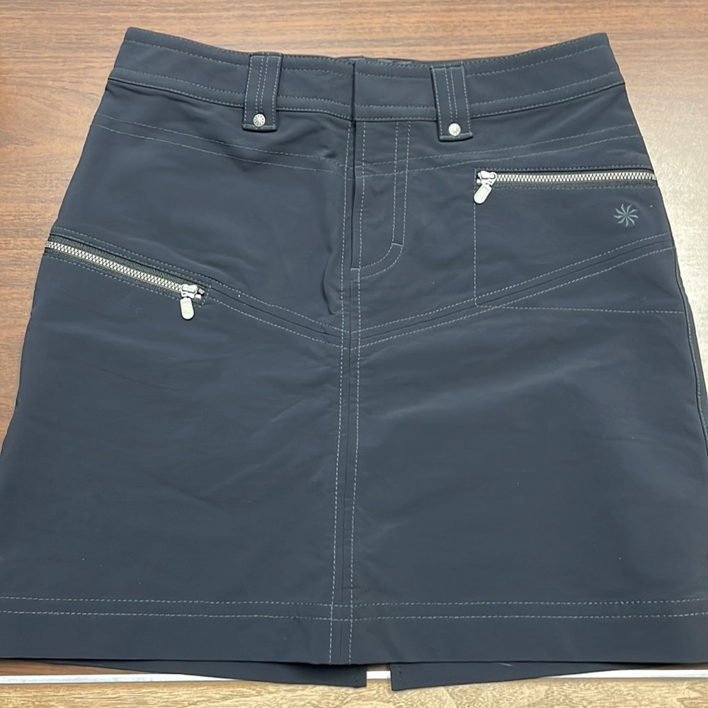 Athleta skirt with fleece lining. Sz 6